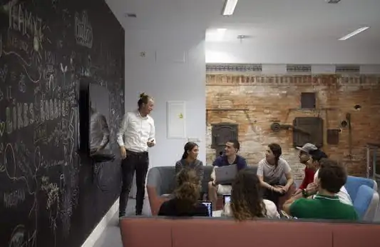 Université IE - Campus de Ségovie - Media Studio, the Oven